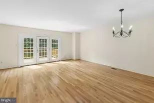 23 Roger Valley Ct, Baltimore, MD 21234 - Photo 2
