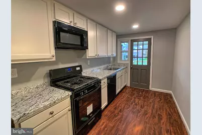 1008 Foxridge Lane, Baltimore, MD 21221 - Photo 6