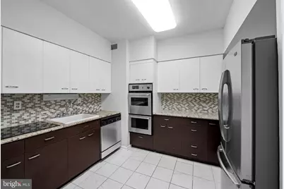 11 Slade Avenue #804, Baltimore, MD 21208 - Photo 16