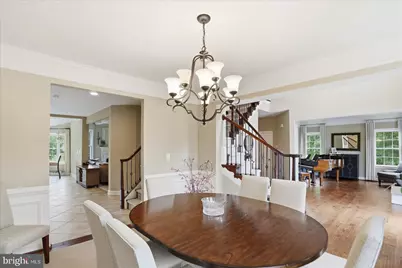310 Lyon Court, Baltimore, MD 21208 - Photo 8