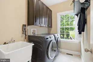 310 Lyon Ct, Baltimore, MD 21208 - Photo 22
