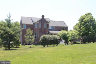 310 Lyon Ct, Baltimore, MD 21208 - Photo 6