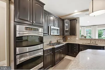 310 Lyon Court, Baltimore, MD 21208 - Photo 12