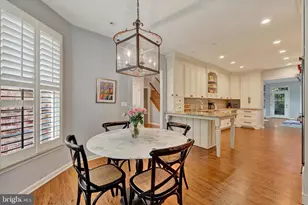 1826 Courtyard Cir, Baltimore, MD 21208 - Photo 4