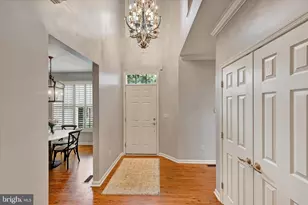 1826 Courtyard Cir, Baltimore, MD 21208 - Photo 2