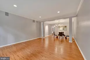 1826 Courtyard Cir, Baltimore, MD 21208 - Photo 16