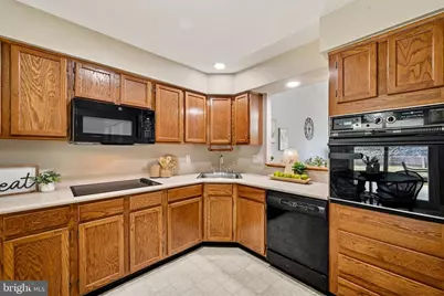 9526 Hallhurst Road, Baltimore, MD 21236 - Photo 16