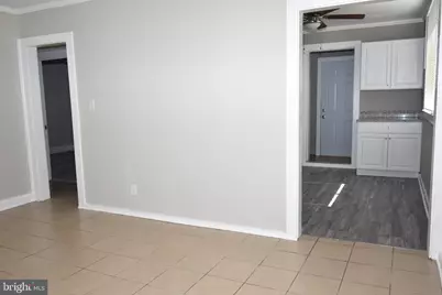 2902 Michigan Ave, Halethorpe, MD 21227 - Photo 8