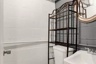 959 Elm Rd, Baltimore, MD 21227 - Photo 18