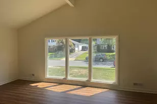 916 Beaverbank Cir, Baltimore, MD 21286 - Photo 2