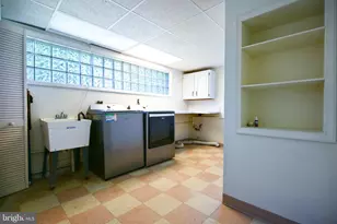 916 Beaverbank Cir, Baltimore, MD 21286 - Photo 28