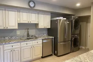 33 Stonehenge Cir, Pikesville, MD 21208 - Photo 6
