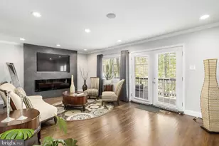 98 Courtland Woods Cir, Pikesville, MD 21208 - Photo 2