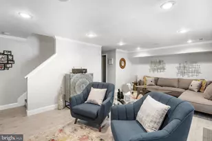 98 Courtland Woods Cir, Pikesville, MD 21208 - Photo 20