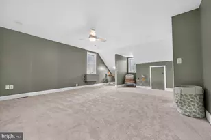 409 Oak Ct, Baltimore, MD 21228 - Photo 18