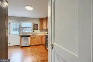8132 Pleasant Plains Rd, Towson, MD 21286 - Photo 18