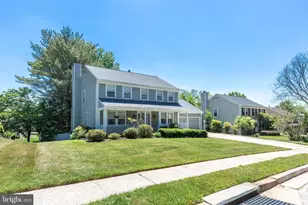 17 Golden Grass Ct, Owings Mills, MD 21117 - Photo 2