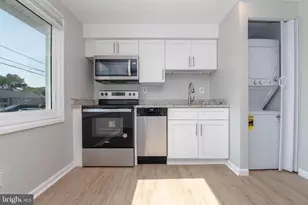2411 Saratoga Ave, Halethorpe, MD 21227 - Photo 10