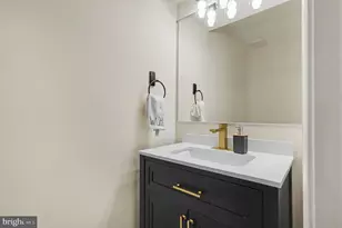 20 Culmore Ct, Lutherville Timonium, MD 21093 - Photo 28