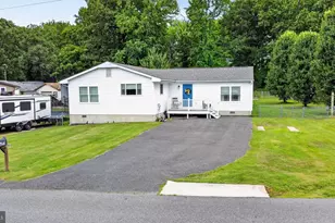 7541 Old Battle Grove Rd, Dundalk, MD 21222 - Photo 2