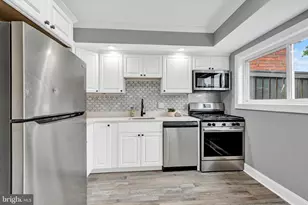 548 Chalcot, Essex, MD 21221 - Photo 8