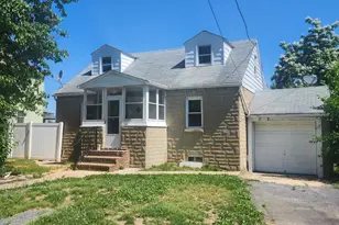 2507 Gehb Ave, Baltimore, MD 21227 - Photo 1