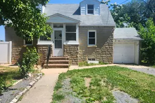 2507 Gehb Ave, Baltimore, MD 21227 - Photo 2