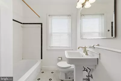 8300 Ridgely Oak Road, Baltimore, MD 21234 - Photo 16