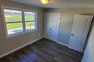 4007 St Augustine Ln, Baltimore, MD 21222 - Photo 10
