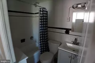 2 Aigburth Rd, Towson, MD 21286 - Photo 6