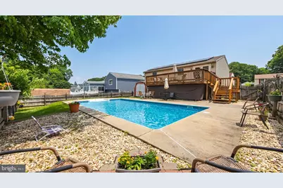 513 Fuselage Avenue, Baltimore, MD 21221 - Photo 2
