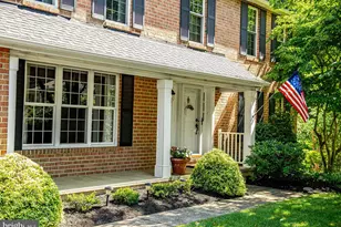46 Dulaney Hills Ct, Cockeysville, MD 21030 - Photo 6