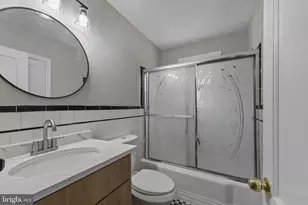 7604 Queen Anne Dr, Parkville, MD 21234 - Photo 12