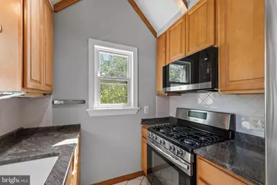 7604 Queen Anne Drive, Parkville, MD 21234 - Photo 10