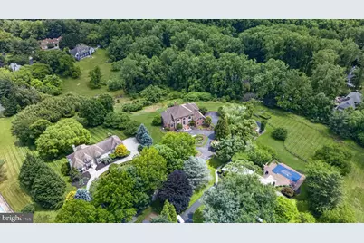 815 Hillstead Drive, Lutherville Timonium, MD 21093 - Photo 2