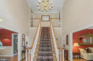 1 Lakecrest Ct, Towson, MD 21286 - Photo 12