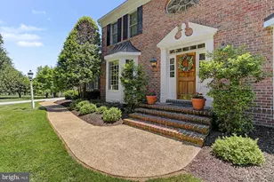 1 Lakecrest Ct, Towson, MD 21286 - Photo 8