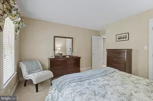 1 Lakecrest Ct, Towson, MD 21286 - Photo 58