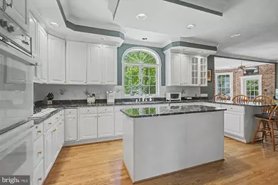 1 Lakecrest Court, Towson, MD 21286 - Photo 40