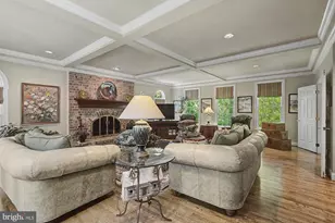 1 Lakecrest Ct, Towson, MD 21286 - Photo 20
