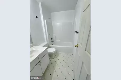 746 Villager Circle, Baltimore, MD 21222 - Photo 12