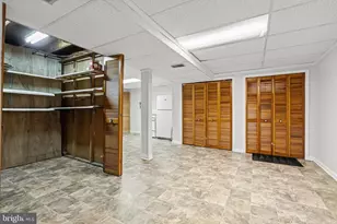 8806 Ashford Rd, Baltimore, MD 21234 - Photo 16