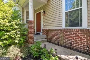101 New Market Ct, Baltimore, MD 21228 - Photo 4