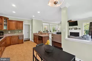 101 New Market Ct, Baltimore, MD 21228 - Photo 18