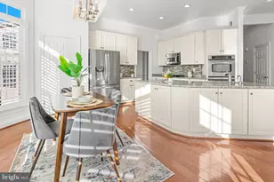 2510 Stone Cliff Dr, Baltimore, MD 21209 - Photo 14