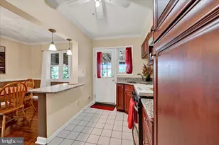 3222 Wallford Dr, Baltimore, MD 21222 - Photo 8