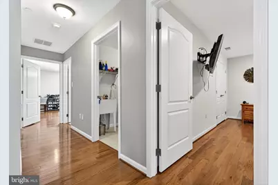2410 East Avenue, Baltimore, MD 21219 - Photo 42