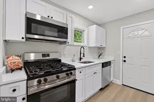 8723 Roper Rd, Parkville, MD 21234 - Photo 10
