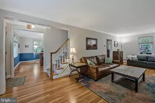 902 Locustvale Rd, Towson, MD 21204 - Photo 4
