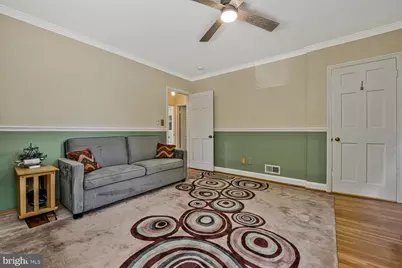 902 Locustvale Road, Towson, MD 21204 - Photo 24